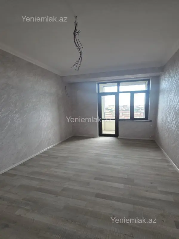 Satılır 2 otaqlı yeni tikili 76 m²