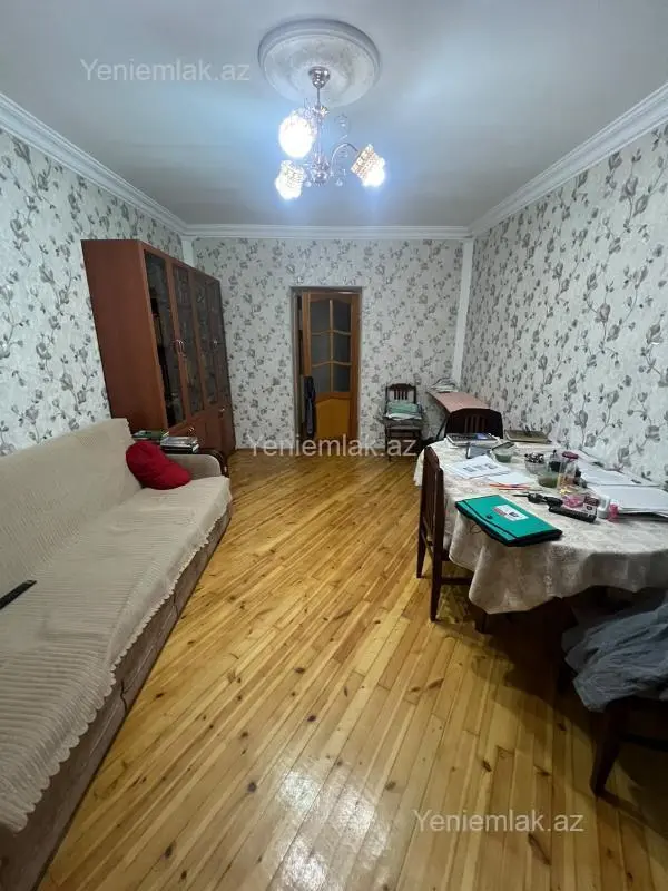 Satılır 3 otaqlı köhnə tikili 65 m²