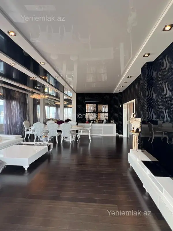 Satılır 4 otaqlı yeni tikili 235 m²