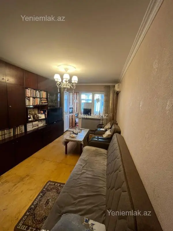 Satılır 2 otaqlı köhnə tikili 45 m²