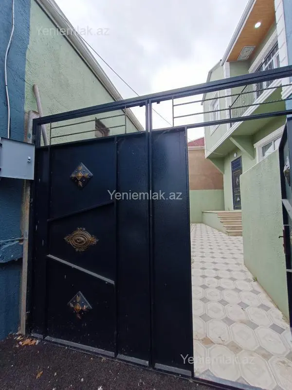 Satılır 4 otaqlı həyət evi 120 m²