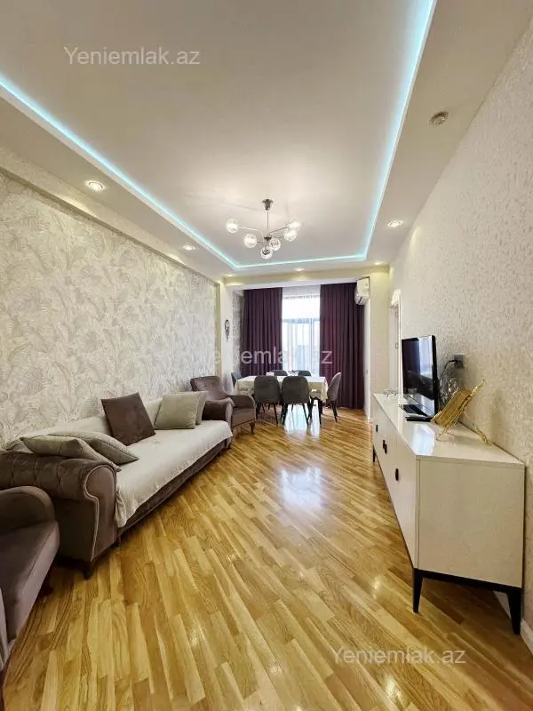 Satılır 3 otaqlı yeni tikili 86 m²