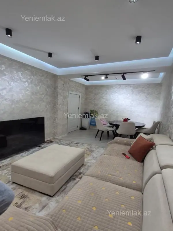 Satılır 2 otaqlı yeni tikili 82 m²