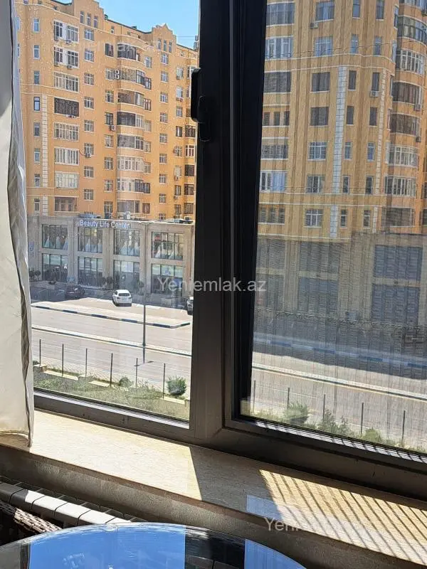 Satılır 2 otaqlı yeni tikili 60 m²