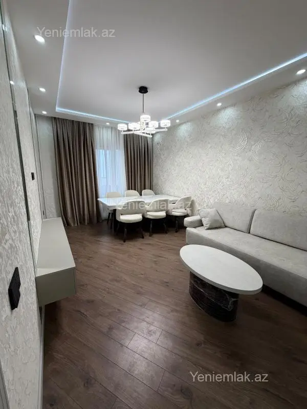 Satılır 3 otaqlı köhnə tikili 80 m²