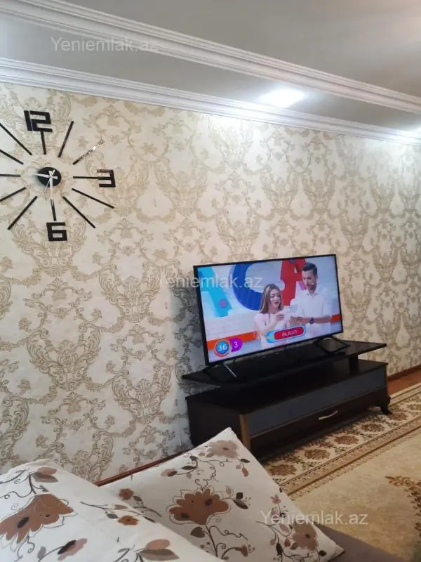 Satılır 1 otaqlı köhnə tikili 79 m²
