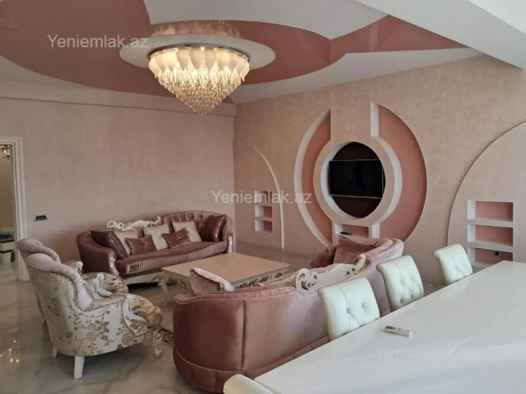 Satılır 3 otaqlı yeni tikili 180 m²