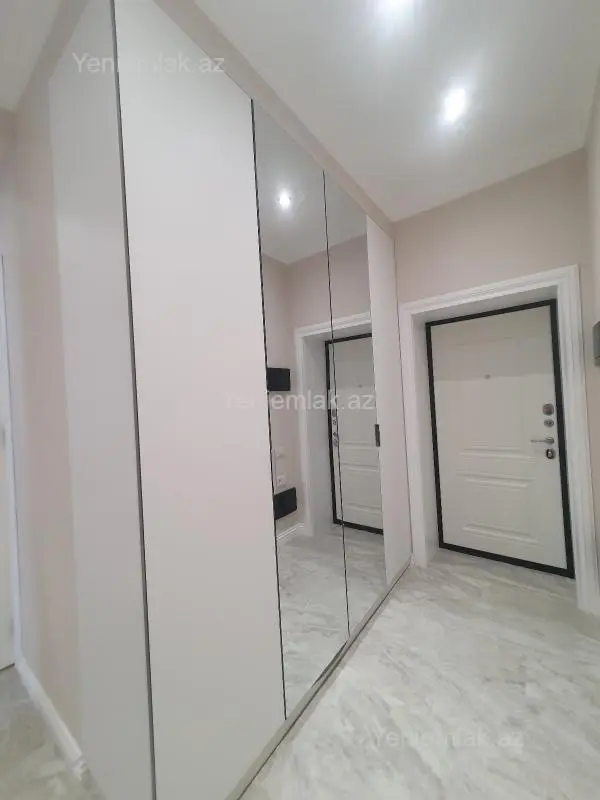Satılır 2 otaqlı yeni tikili 87 m²