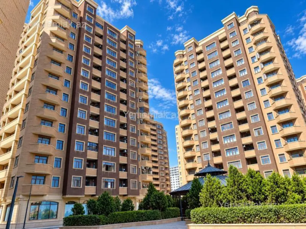 Satılır 4 otaqlı yeni tikili 185 m²