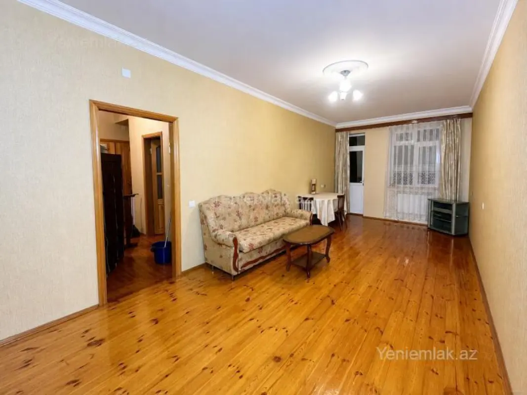 Satılır 2 otaqlı yeni tikili 73 m²