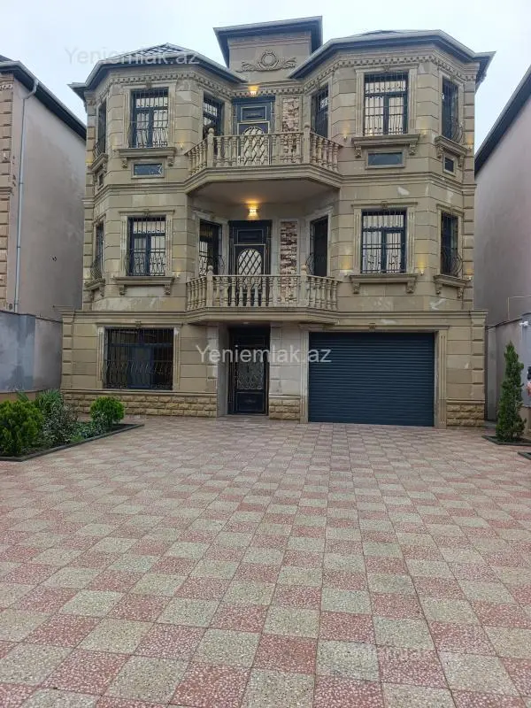 Satılır 6 otaqlı həyət evi 340 m²