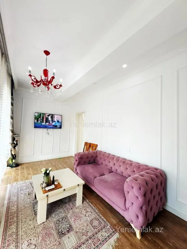 Satılır 2 otaqlı yeni tikili 75 m²