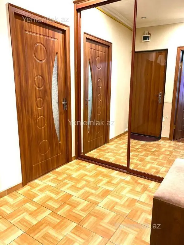 Satılır 2 otaqlı köhnə tikili 60 m²