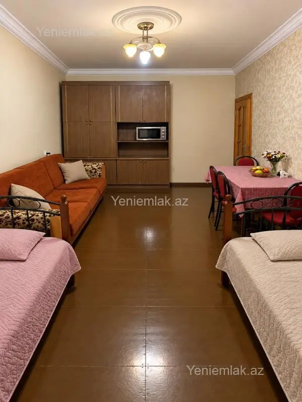 Satılır 3 otaqlı köhnə tikili 60 m²