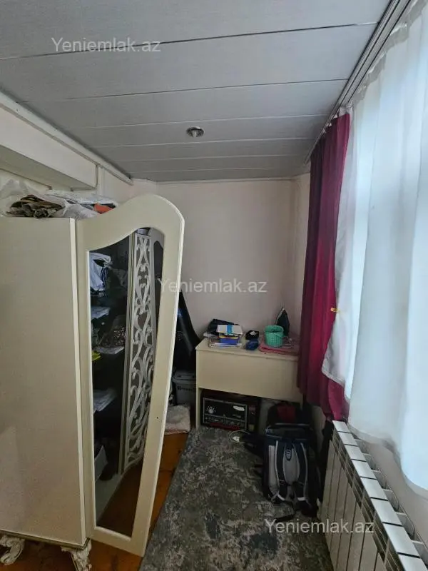 Satılır 3 otaqlı köhnə tikili 70 m²