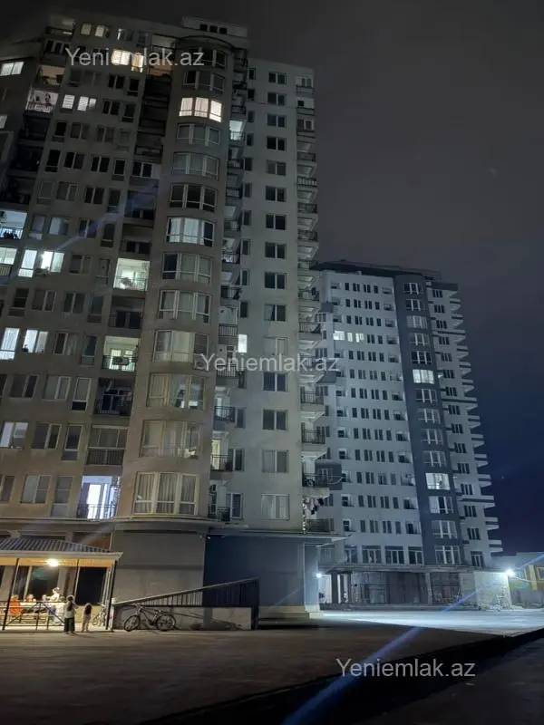 Satılır 3 otaqlı yeni tikili 72 m²