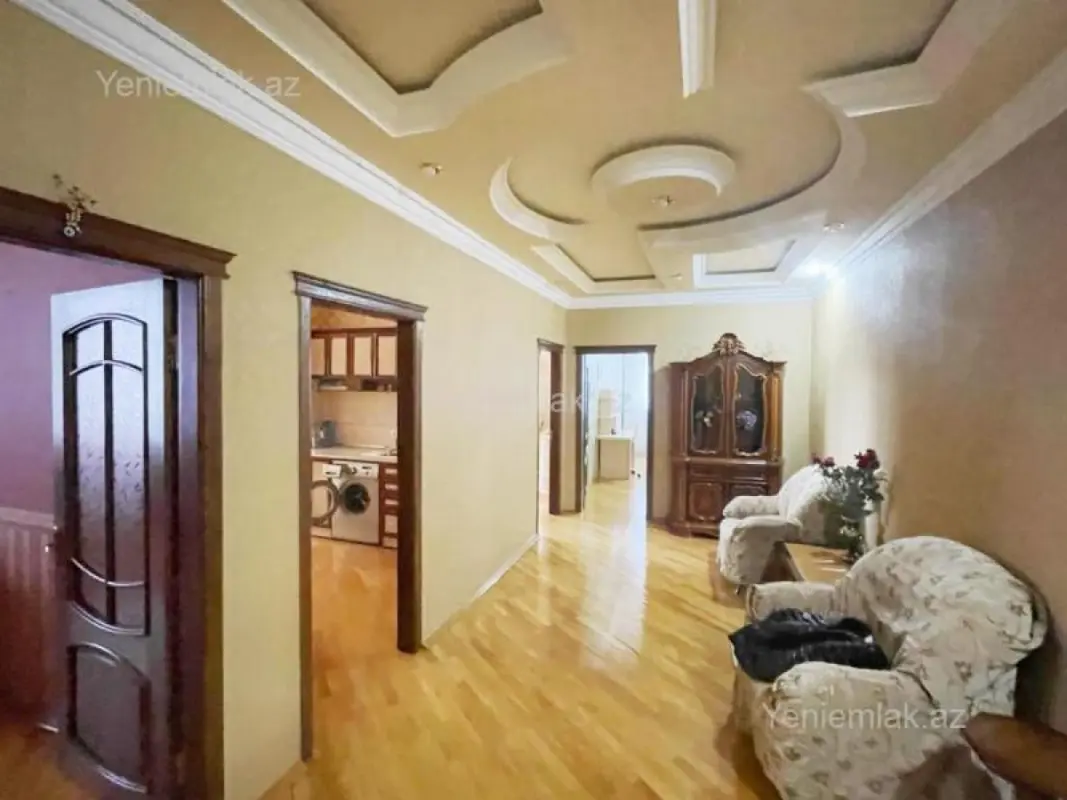 Satılır 3 otaqlı yeni tikili 120 m²