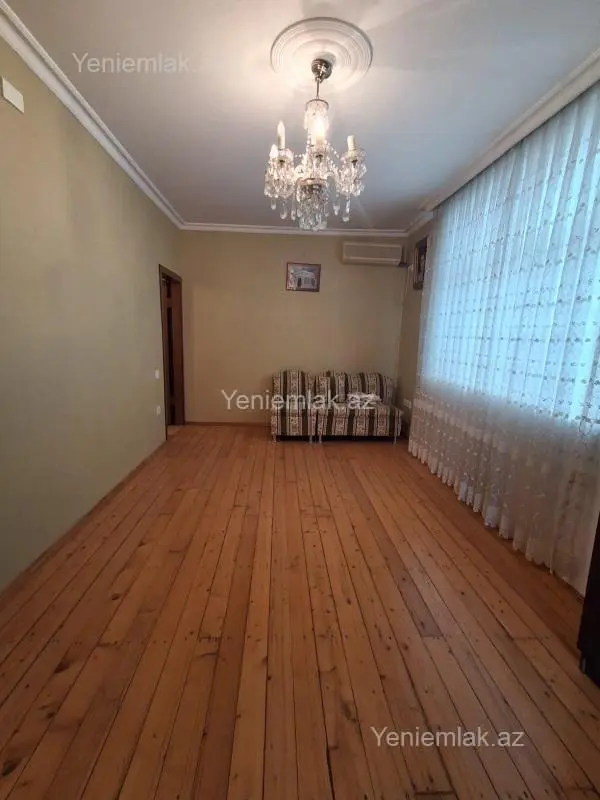 Satılır 2 otaqlı köhnə tikili 45 m²
