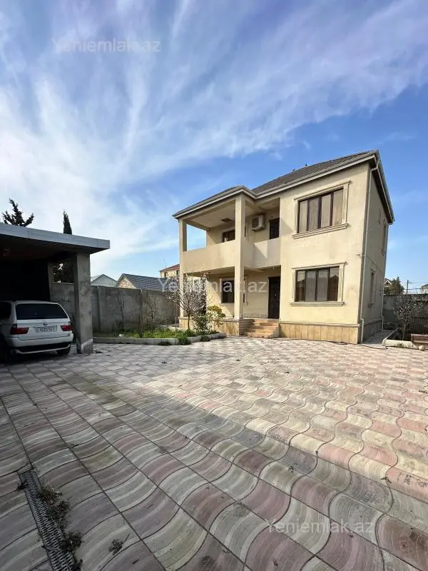 Satılır 6 otaqlı həyət evi 162 m²