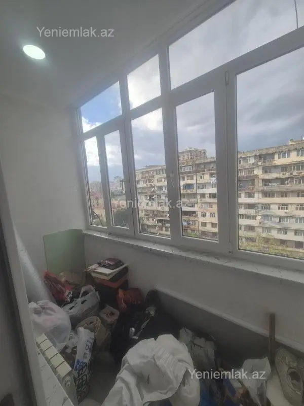 Satılır 2 otaqlı köhnə tikili 60 m²