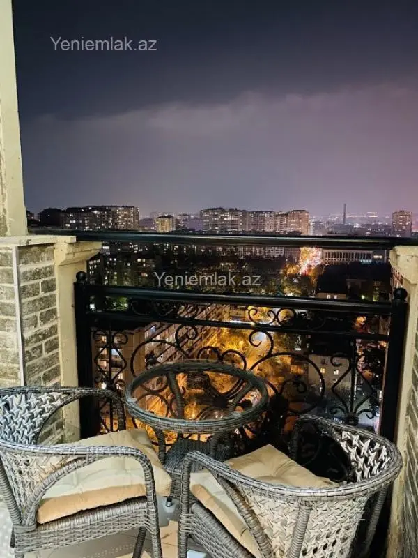 Satılır 3 otaqlı yeni tikili 132 m²