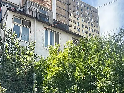 Satılır 4 otaqlı köhnə tikili 70 m² — Bakı, Yasamal 4 otaq 70.00 m²