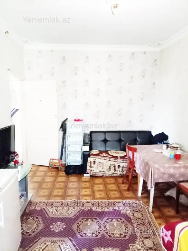 Satılır 2 otaqlı köhnə tikili 35 m²