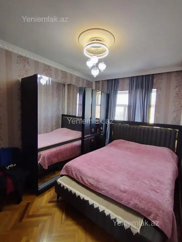 Satılır 3 otaqlı köhnə tikili 70 m²