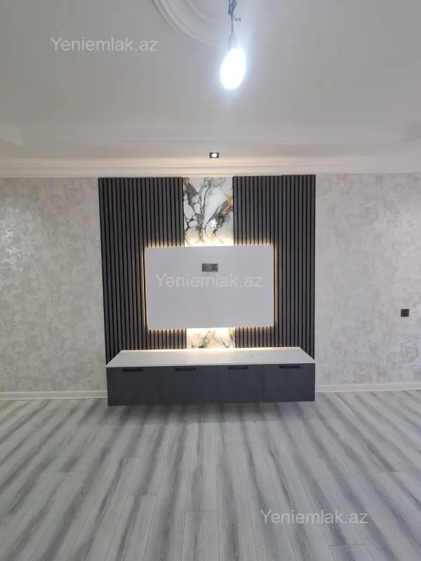 Satılır 2 otaqlı köhnə tikili 60 m²