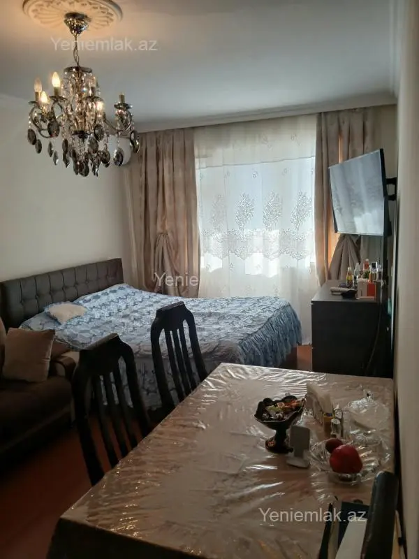 Satılır 1 otaqlı köhnə tikili 31 m²