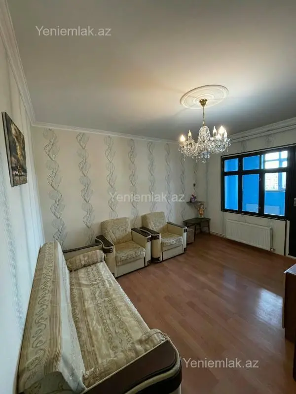 Satılır 2 otaqlı köhnə tikili 56 m²