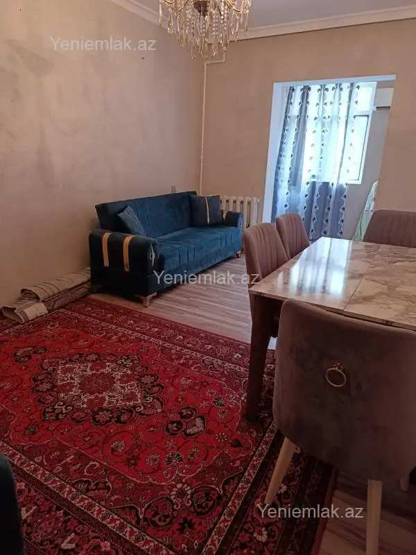 Satılır 3 otaqlı köhnə tikili 85 m²
