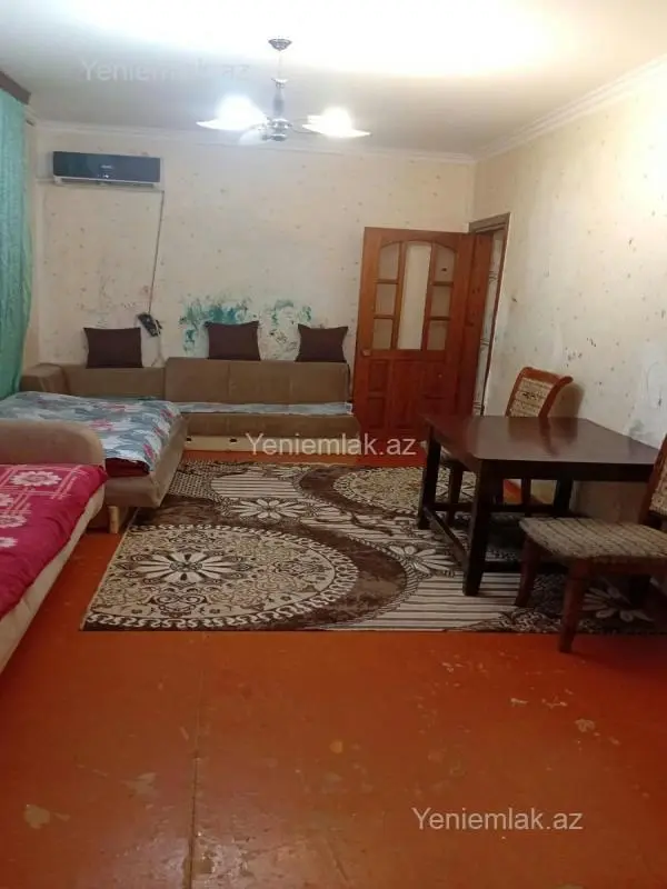 Satılır 1 otaqlı köhnə tikili 34 m²