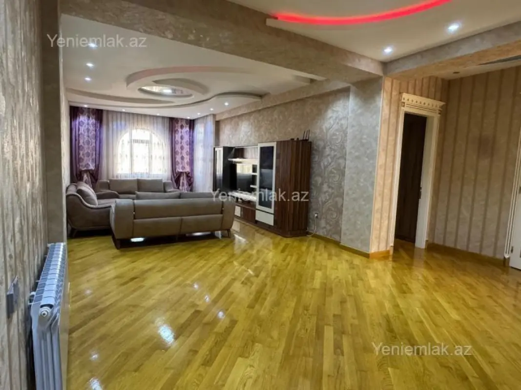 Satılır 3 otaqlı yeni tikili 140 m²