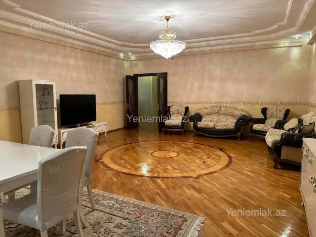 Satılır 5 otaqlı yeni tikili 130 m²