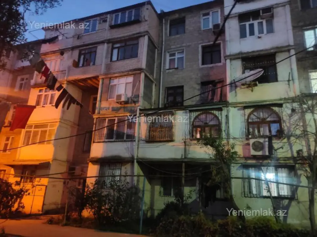 Satılır 2 otaqlı köhnə tikili 44 m²