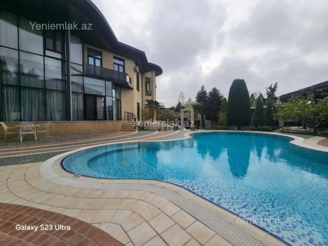 Satılır 7 otaqlı həyət evi 600 m²