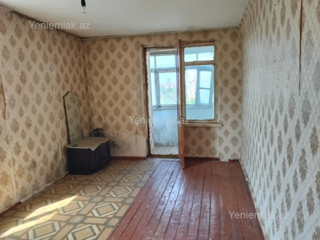 Satılır 1 otaqlı köhnə tikili 31 m²