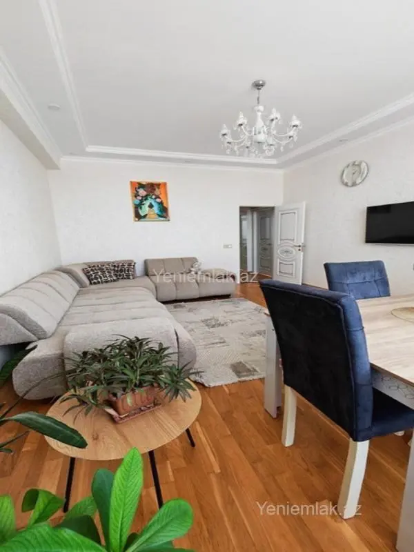 Satılır 3 otaqlı yeni tikili 85 m²