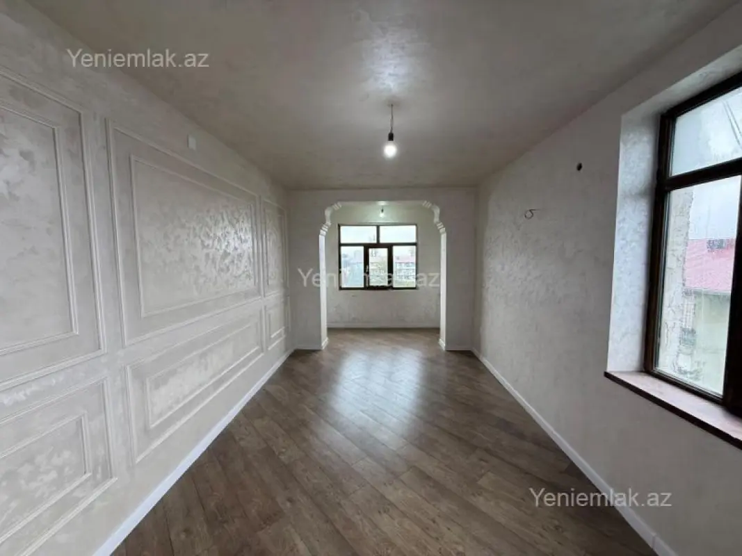Satılır 2 otaqlı köhnə tikili 50 m²