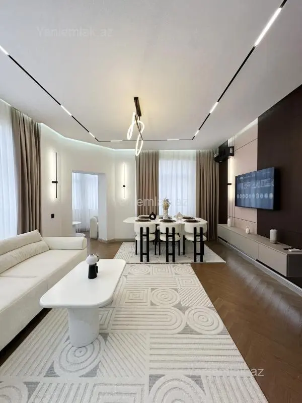 Satılır 3 otaqlı yeni tikili 93 m²