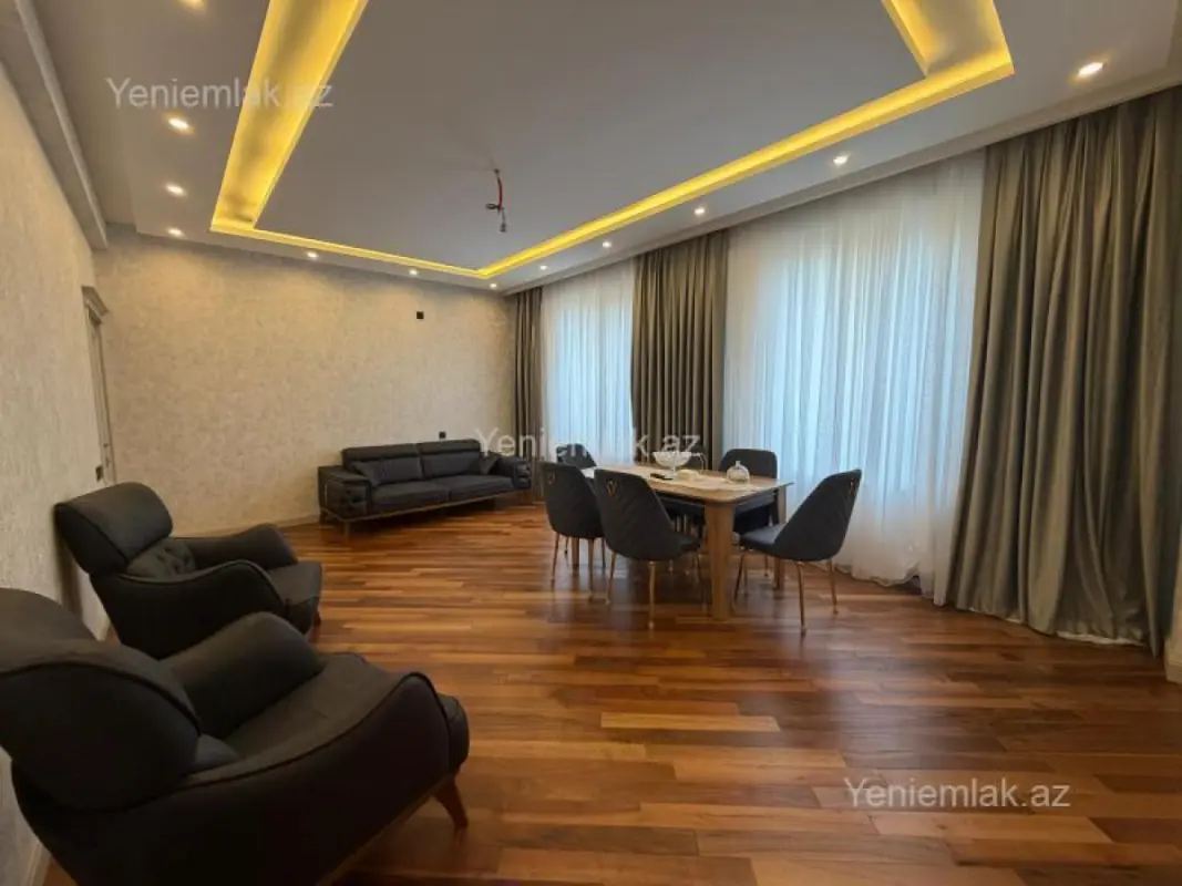 Satılır 3 otaqlı yeni tikili 140 m²