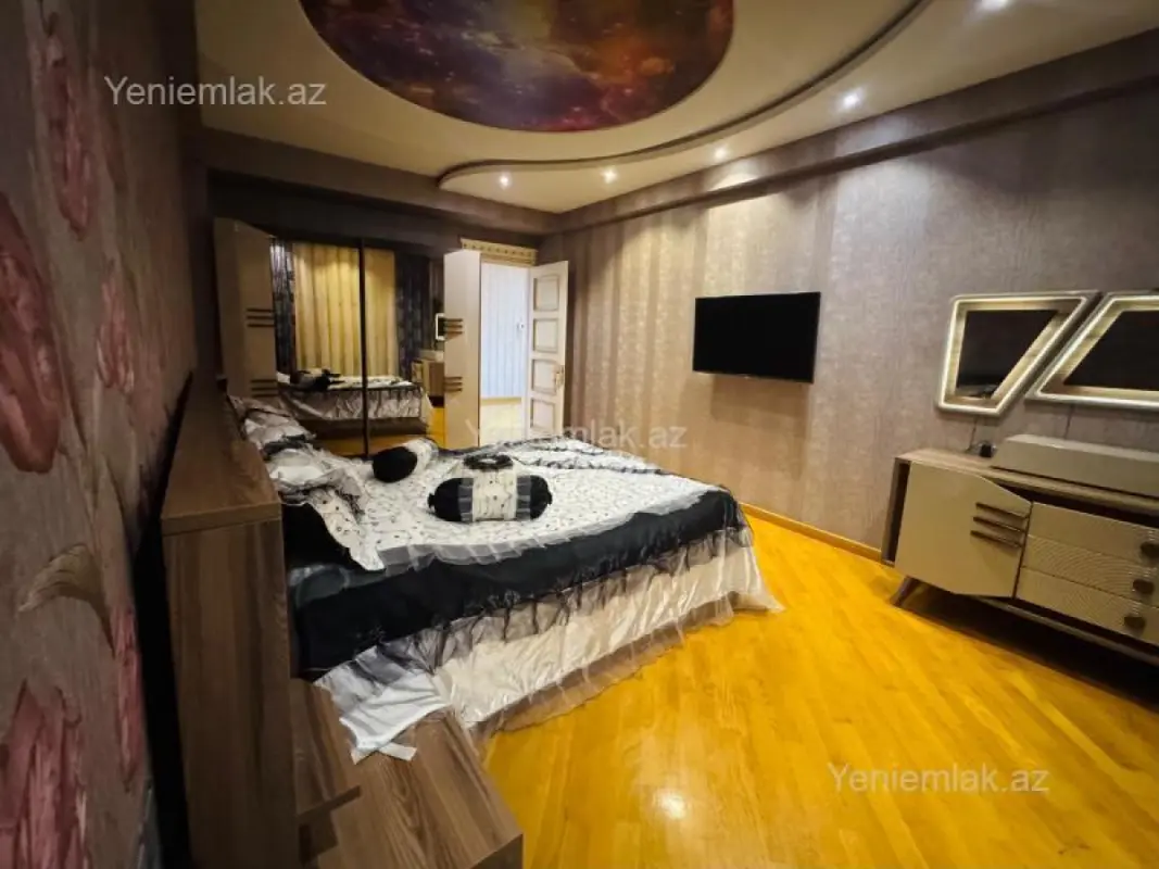 Satılır 3 otaqlı yeni tikili 140 m²