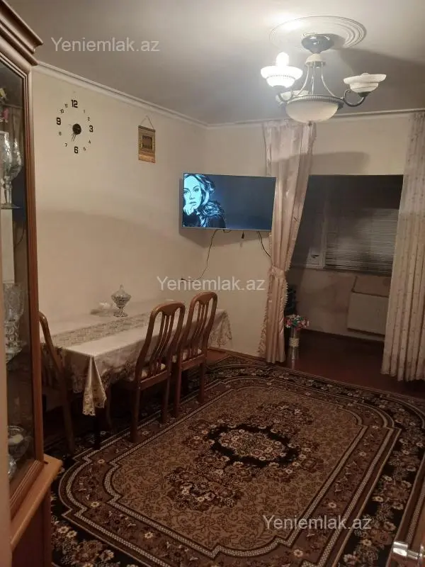 Satılır 3 otaqlı köhnə tikili 64 m²