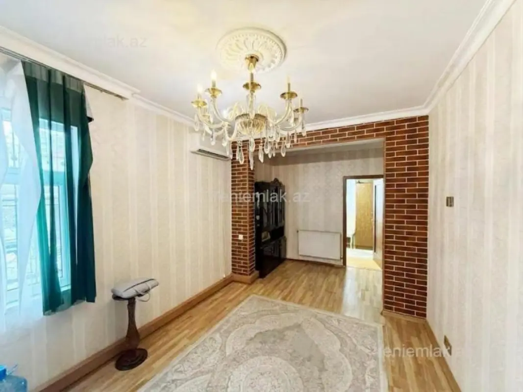 Satılır 3 otaqlı köhnə tikili 60 m²