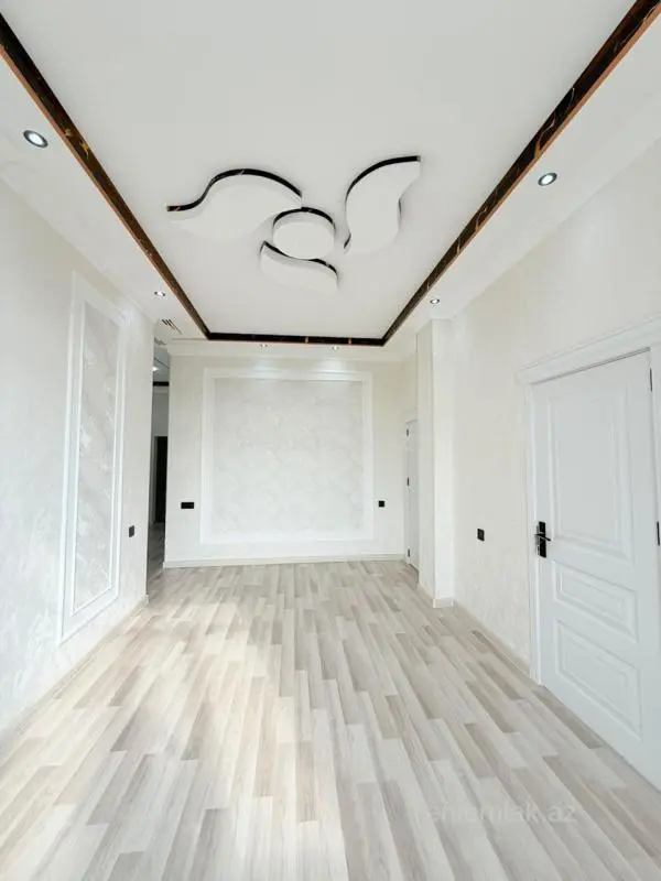 Satılır 2 otaqlı yeni tikili 55 m²