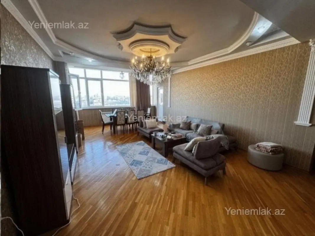Satılır 3 otaqlı yeni tikili 120 m²
