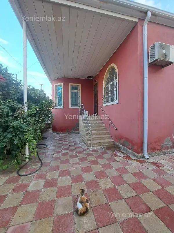 Satılır 4 otaqlı həyət evi 115 m²