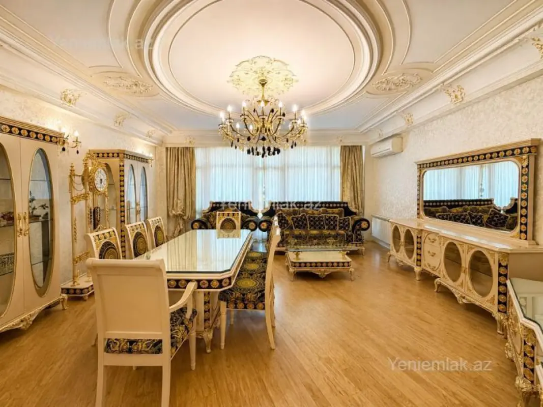 Satılır 4 otaqlı yeni tikili 220 m²