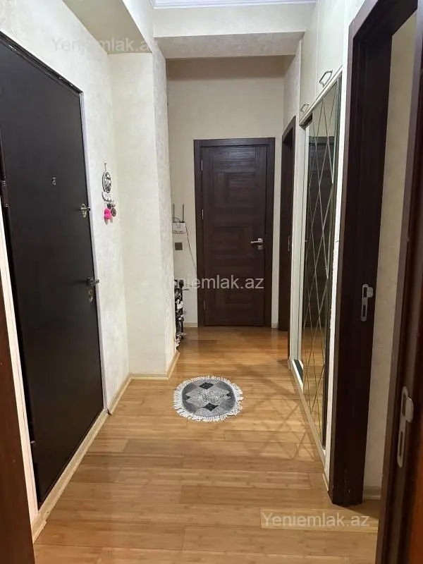 Satılır 2 otaqlı yeni tikili 60 m²